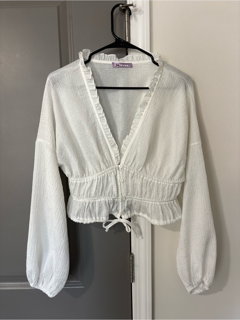 Lalavon Ruffle Cropped Blouse